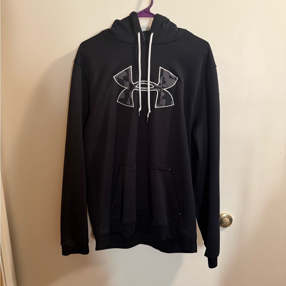 Men’s under armour hoodie